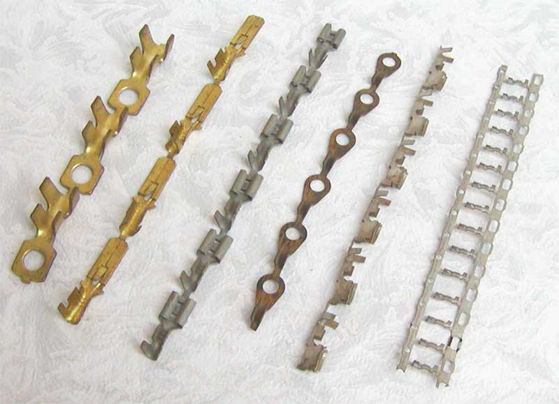 Примеры штамповок наконечников в цепочку